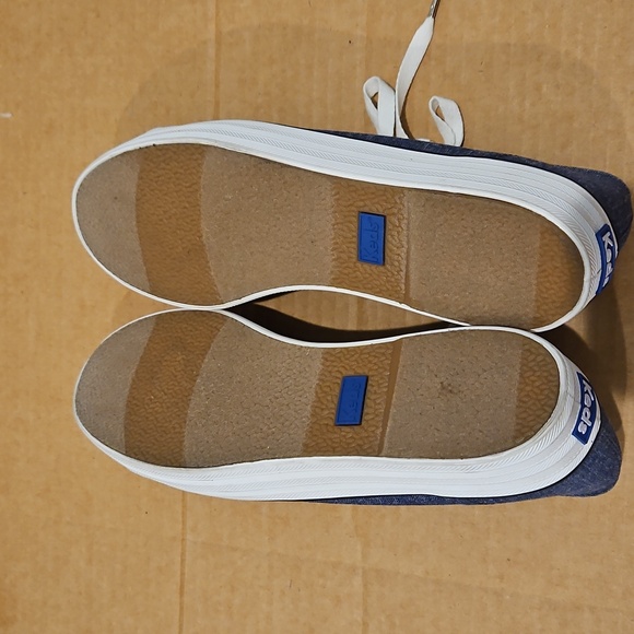 NWOT Keds Denim Blue Lace-Up Sneakers US 9 - Picture 3 of 5